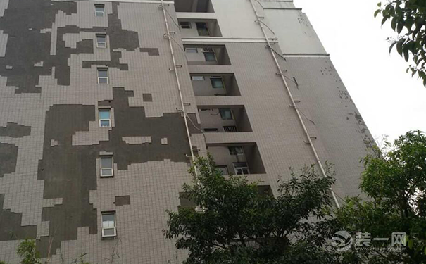 外墻瓷磚掉落怎么修補(bǔ)?(瓷磚脫落處理方法