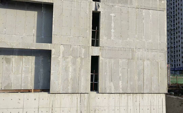 免拆模板保溫一體板施工工藝講解!